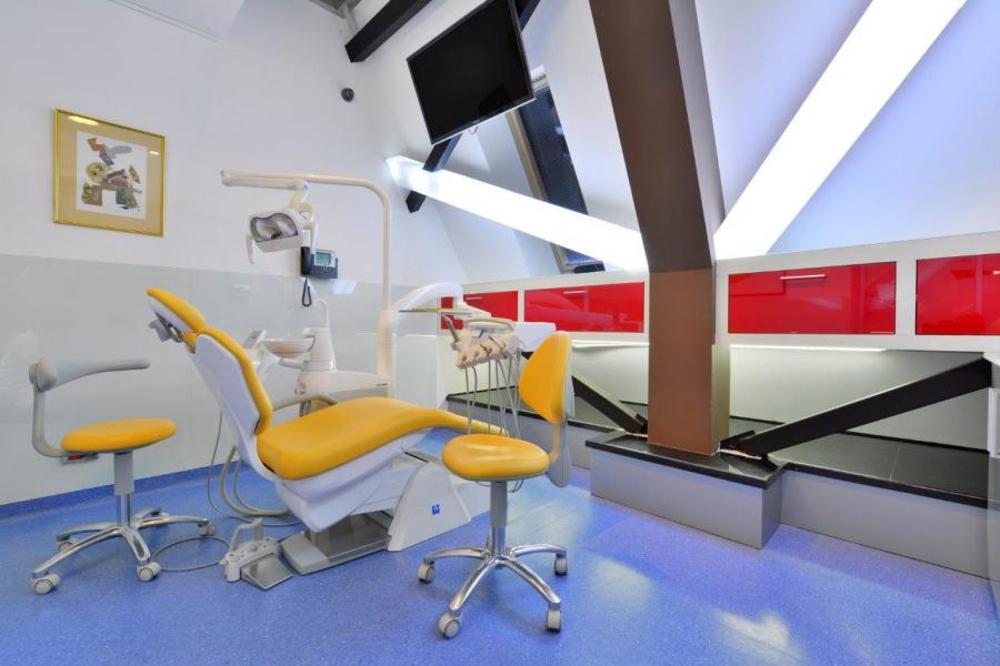 CPB9567 Imagini din clinica stomatologica DentalMed Luxury Marriott